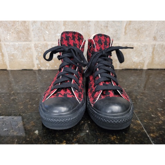 Converse Chuck Taylor All Star Shoes Red/Black Men's Size 4, Womens Size 5.5 - Picture 2 of 10